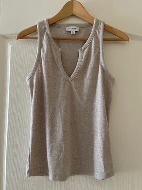 Evereve tan Ribbed V-Neck Tank Top, Size M